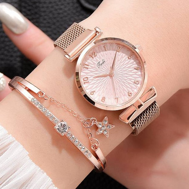 Bracelet de luxe pour femmes et montres à quartz pour femmes